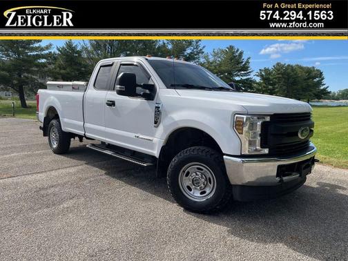 Oxford White 2019 Ford F-250 XL