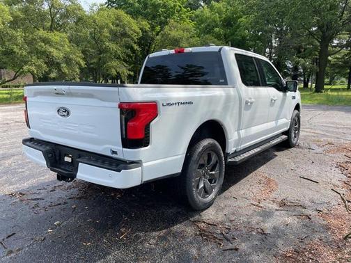 2025 Ford F-150 Lightning Flash