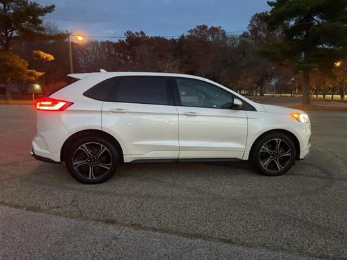 2019 Ford Edge ST