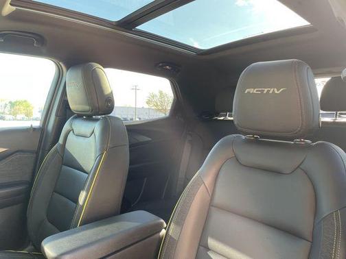 Summit White 2024 Chevrolet Trailblazer ACTIV