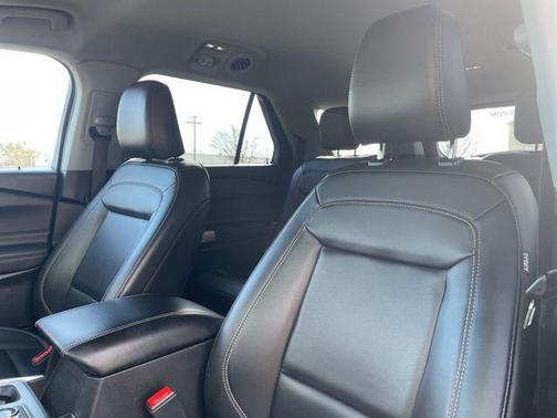 Agate Black Metallic 2023 Ford Explorer XLT