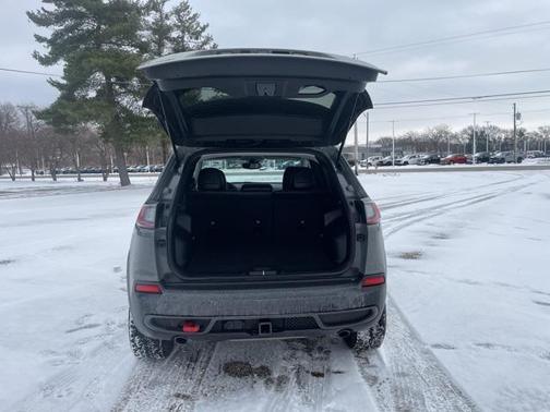 2022 Jeep Cherokee X 4x4