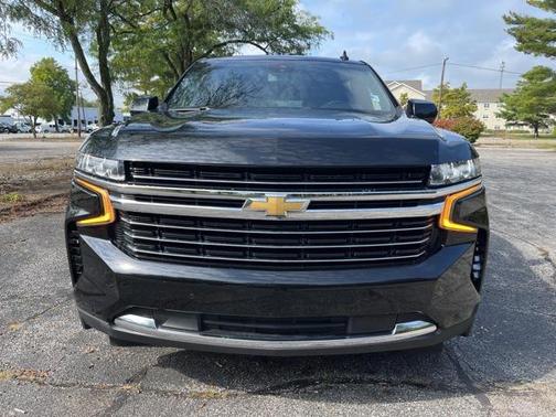 2023 Chevrolet Suburban LT