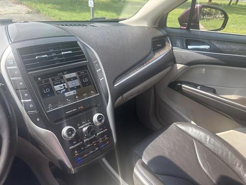 2017 Lincoln MKC Reserve