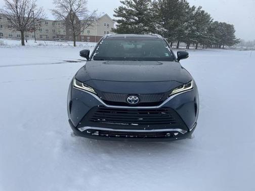 2022 Toyota Venza XLE