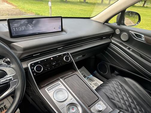 Melbourne Gray 2022 Genesis GV80 3.5T Prestige Signature