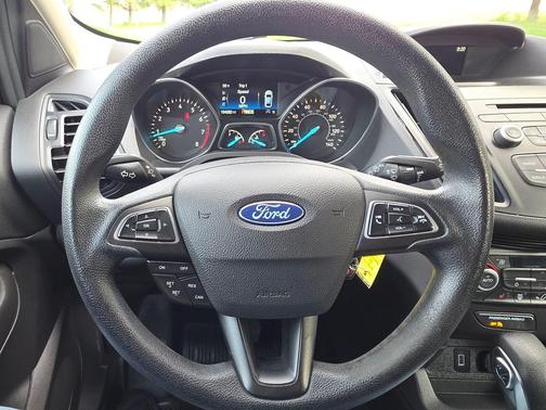 Blue Metallic 2018 Ford Escape SE