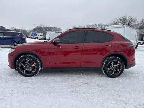 2018 Alfa Romeo Stelvio Sport