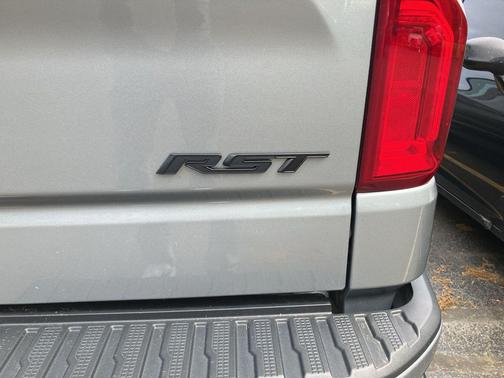 Sterling Gray Metallic 2023 Chevrolet Silverado 1500 RST