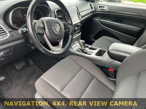 2022 Jeep Grand Cherokee Laredo