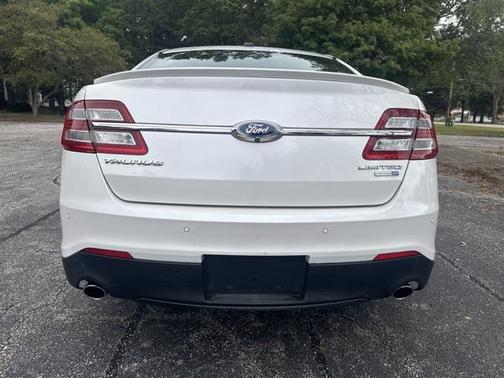 2015 Ford Taurus Limited
