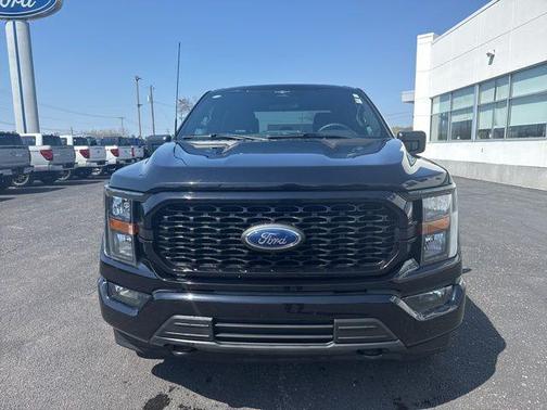 Black Metallic 2023 Ford F-150 XL