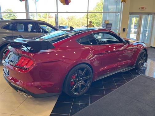 2021 Ford Shelby GT500 Base