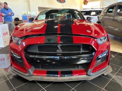 2021 Ford Shelby GT500 Base