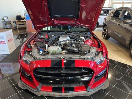 2021 Ford Shelby GT500 Base