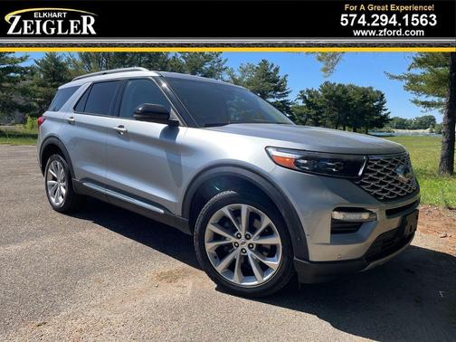 Silver Metallic 2023 Ford Explorer Platinum
