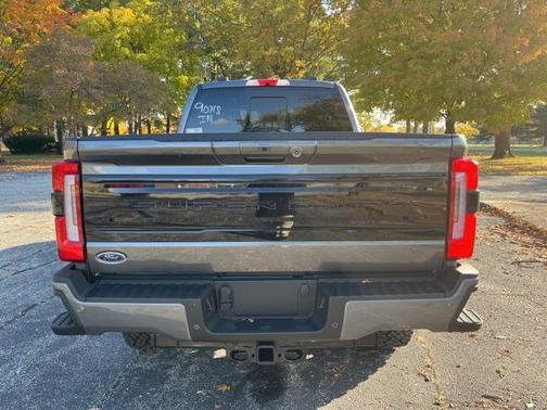 2026 Ford F-250 Platinum