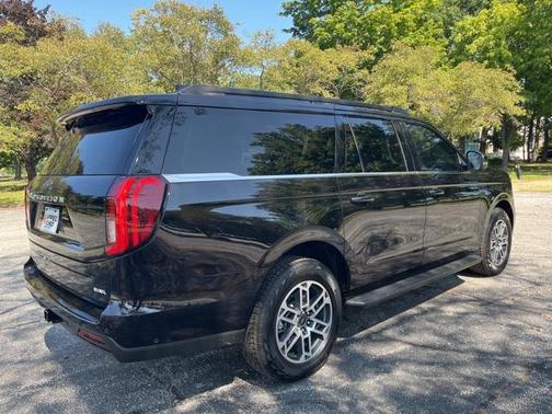 2025 Ford Expedition Max Active 4x4