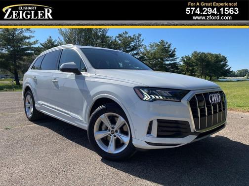 Glacier White 2024 Audi Q7 45 Premium Plus