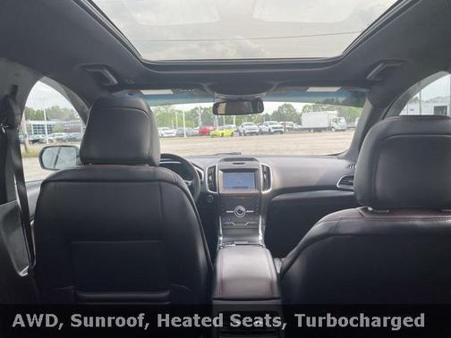 2020 Ford Edge Titanium