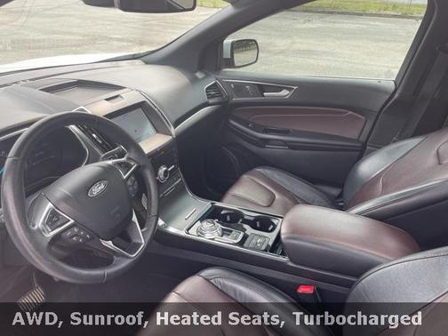 2020 Ford Edge Titanium