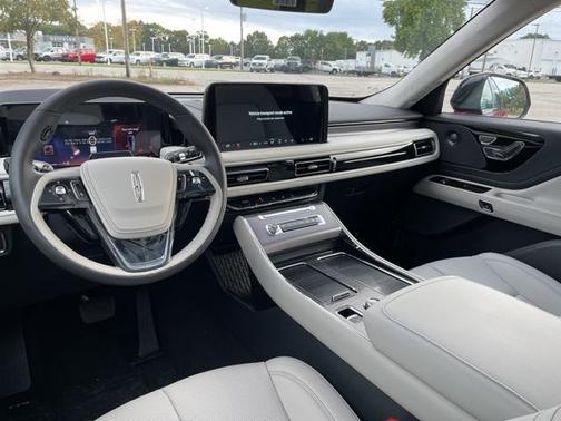 2025 Lincoln Aviator Premiere
