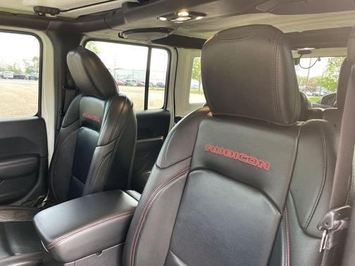Bright White Clearcoat 2019 Jeep Wrangler Unlimited Rubicon