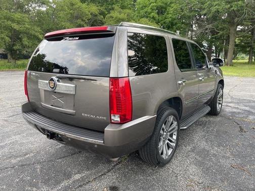 2013 Cadillac Escalade Luxury