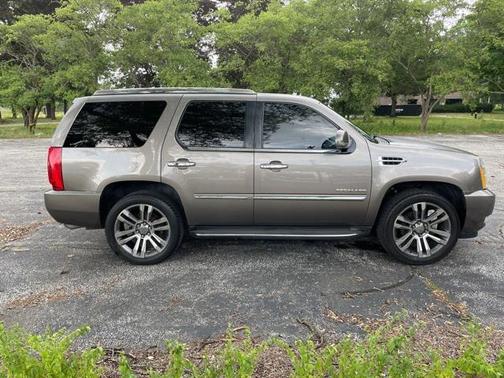 2013 Cadillac Escalade Luxury