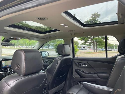 Black Metallic 2018 Chevrolet Traverse Premier