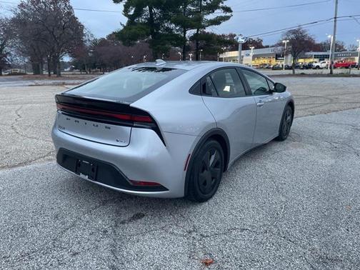 2024 Toyota Prius LE