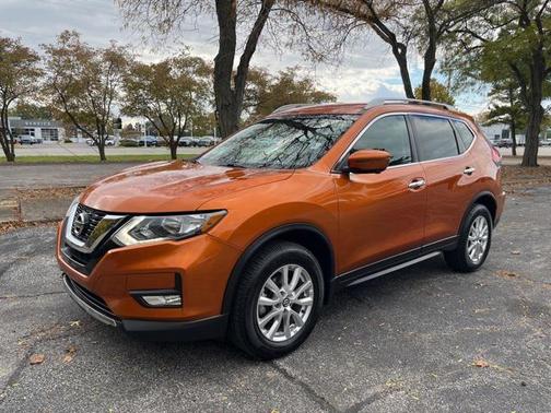 2017 Nissan Rogue SV