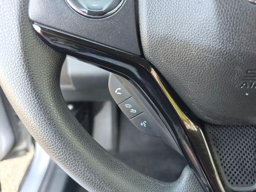 Silver Metallic 2022 Honda HR-V LX