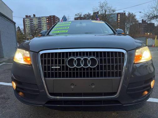 2011 Audi Q5 Premium Plus