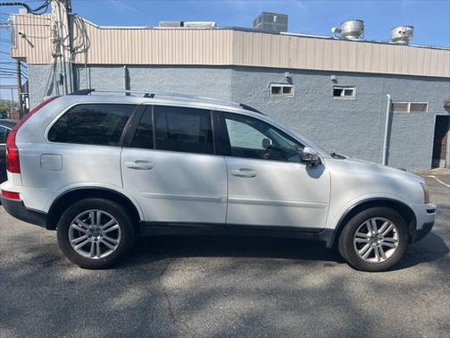 2011 Volvo XC90 3.2
