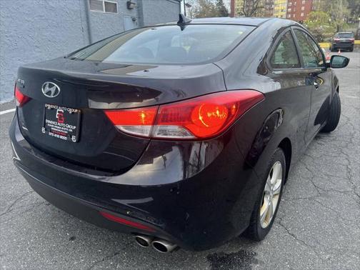 2013 Hyundai ELANTRA SE