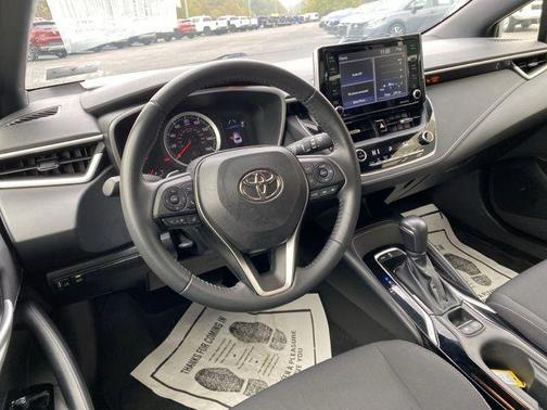 2022 Toyota Corolla Hatchback SE