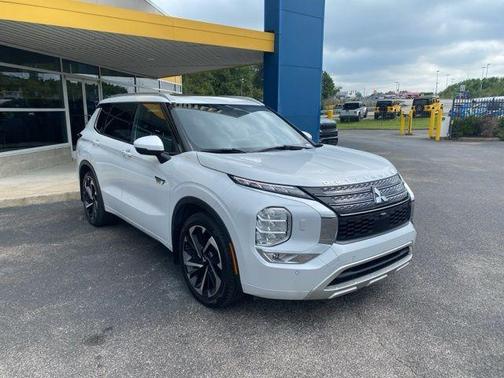 2023 Mitsubishi Outlander PHEV SEL