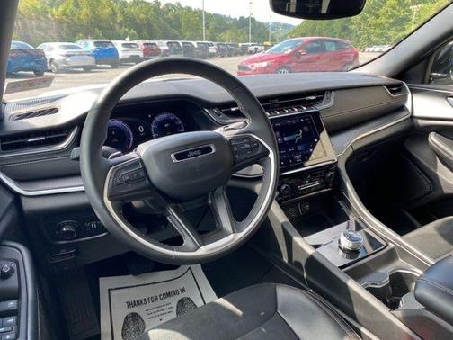 2024 Jeep Grand Cherokee Laredo