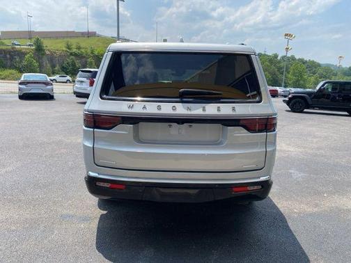2022 Jeep Wagoneer Series II