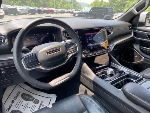 2022 Jeep Wagoneer Series II