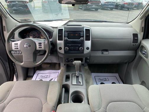 2016 Nissan Frontier SV