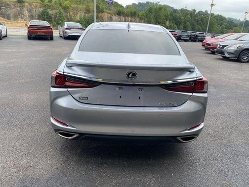2022 Lexus ES 350 Base