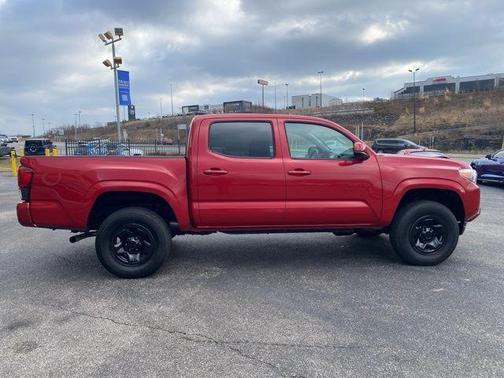 2022 Toyota Tacoma SR