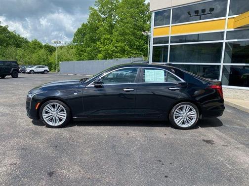 2023 Cadillac CT4 Premium Luxury