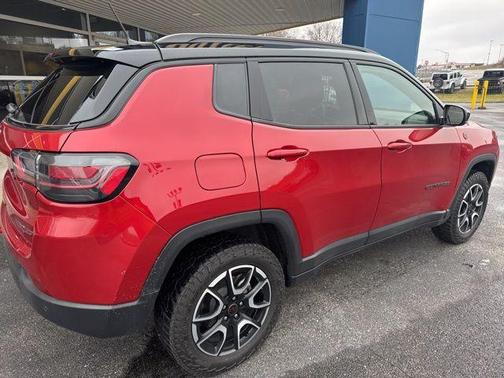 2025 Jeep Compass Trailhawk