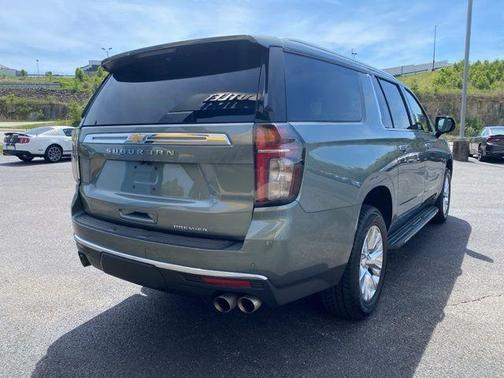 2023 Chevrolet Suburban Premier