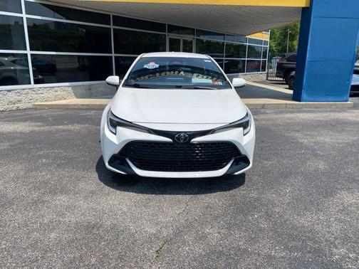 2024 Toyota Corolla Hatchback SE