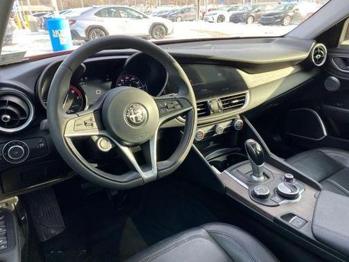 2017 Alfa Romeo Giulia Ti