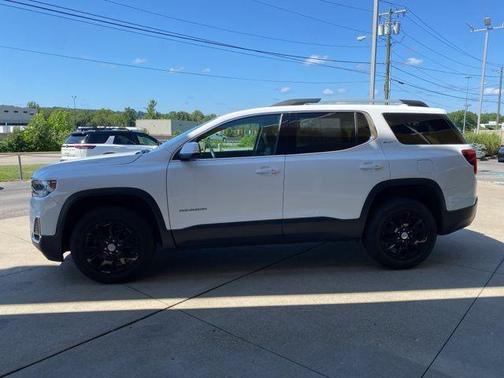 2022 GMC Acadia SLT